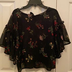 Beautiful floral black top✨